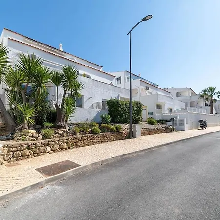 Daire Casa Uniao Carvoeiro - Charming Beachhouse At The Sea Of Vale Centianes *